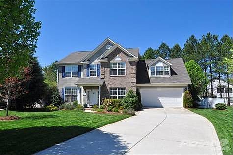 Lush, Private, Cul-de-Sac Lot!