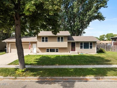 1300 Pocatello Dr, Bismarck, ND, 58504