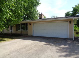 14960 Fawn Dr, Somonauk, IL 60552