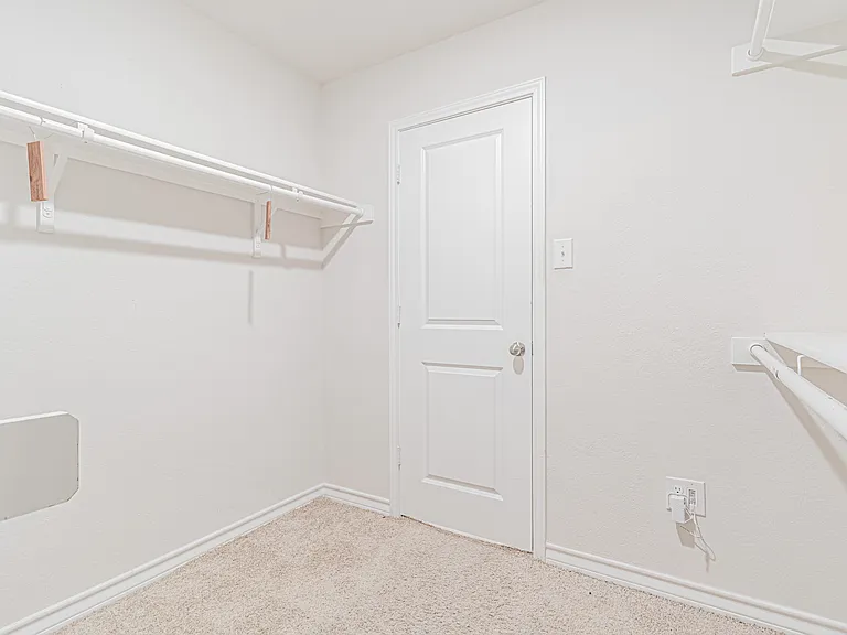 7019 Capella Cir — Photo 16