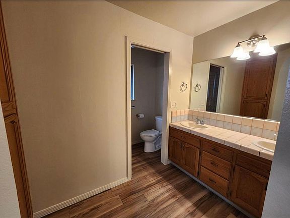 2nd image of 8132 N Callisch Ave
