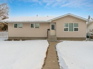 21 SE Pearson Pl, Carstairs, AB T0M 0N0