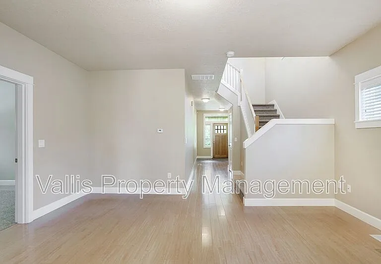 5164 Andresen St SE — Photo 17