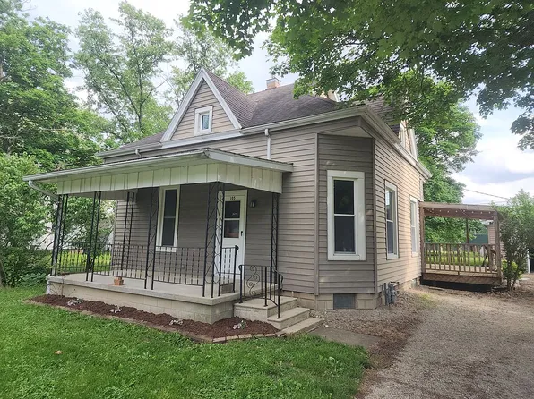 105 E Sullivan St, Heyworth, IL 61745