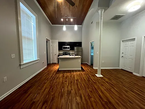 Floor plan 2 Bedroom 2 Bath