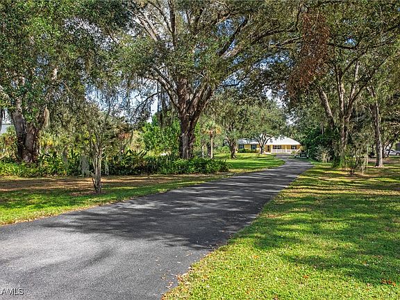 3rd image of 4673 Long Lake Dr