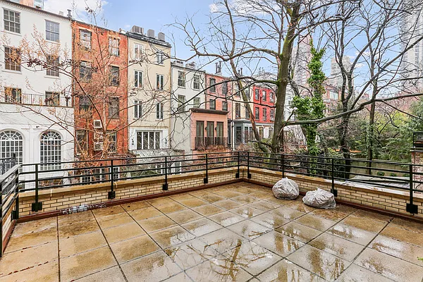 Rented by Cooper & Cooper Real Estate | media 18