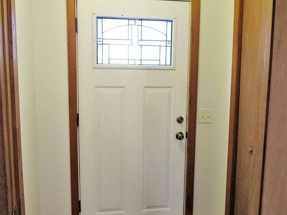 2nd image of 304 N Dunbar St