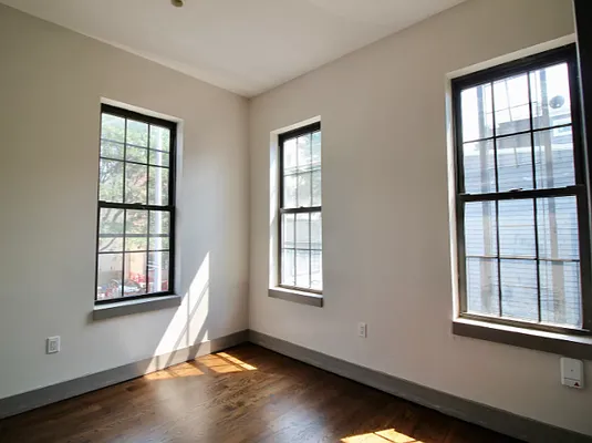 Rented by Hagstrom Management Inc | media 7