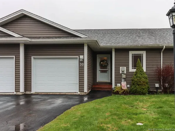 30 Kaitlyn St, Rothesay, NB E2E 0M6