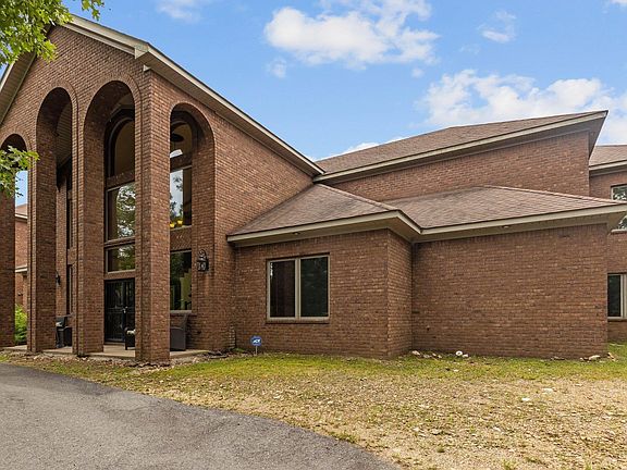 3rd image of 61 Bald Eagle Dr