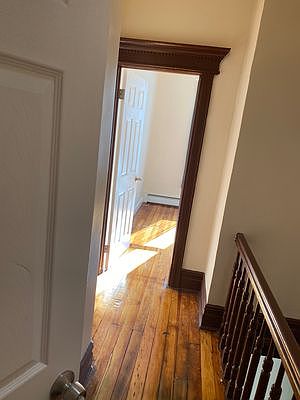 5th image of 477 Bainbridge St Floor 2