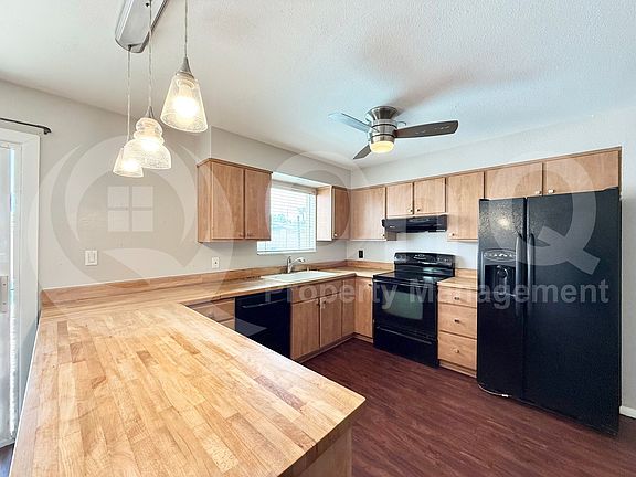 4th image of 407 E Harvard Dr