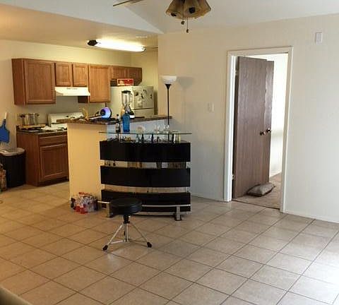 Living/kitchen/dining