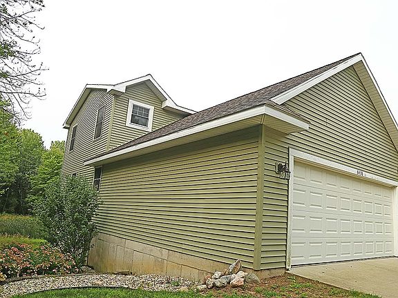 5th image of 6438 146th Ave