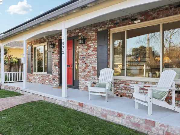 1023 Bermuda Dr, Concord, CA 94518
