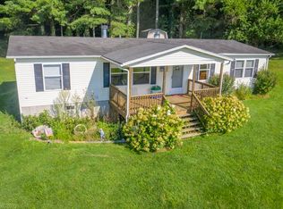 574 Sylvatus Hwy, Hillsville, VA 24343