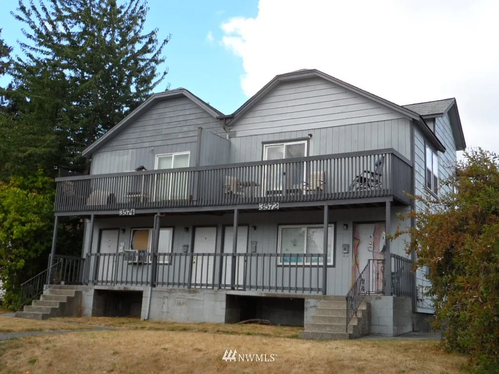 3572 to 3574 E F Street photo 1