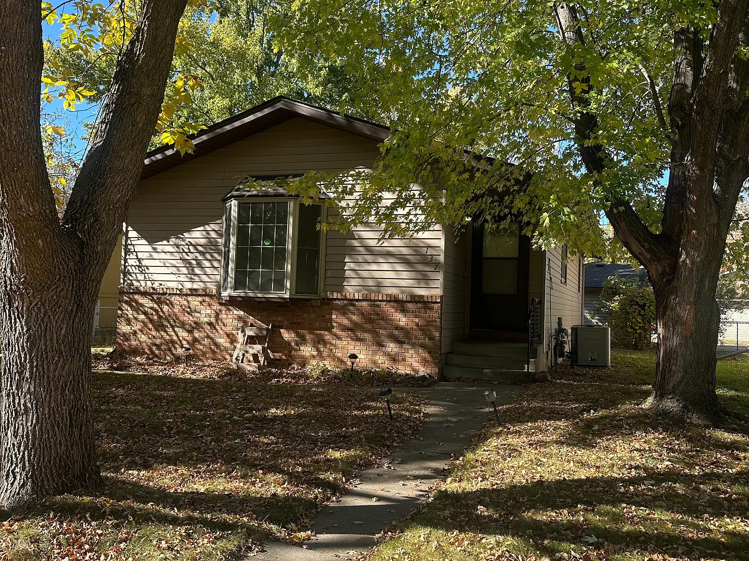3 bed, 1032 sqft, $1,700 — Photo 1