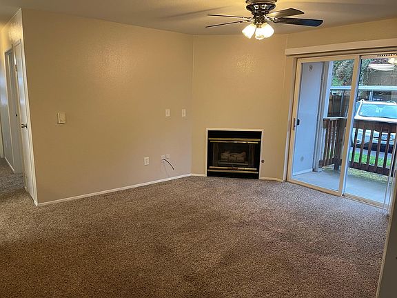 2nd image of 5209 NE 34th St APT A3