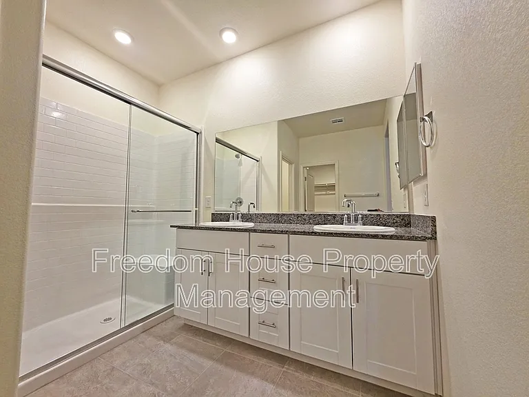 56 Pioneer Range Ave — Photo 39
