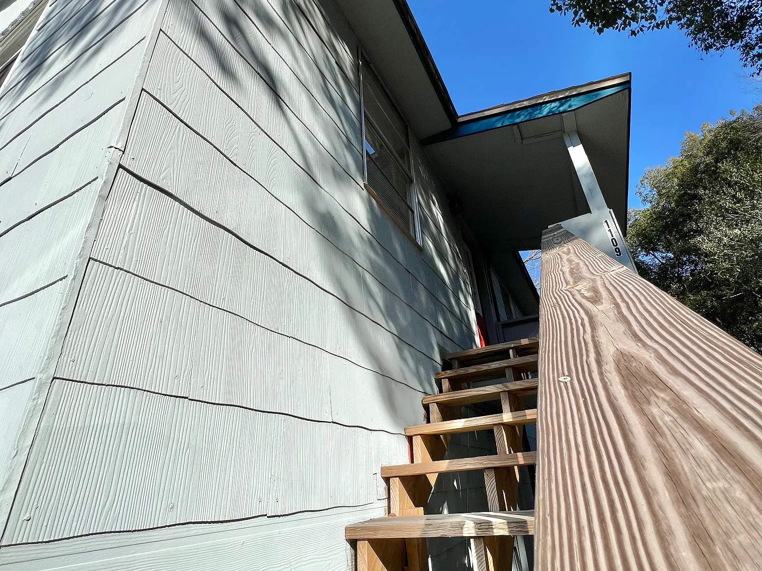 2 bed, 1000 sqft, $1,050 — Photo 1