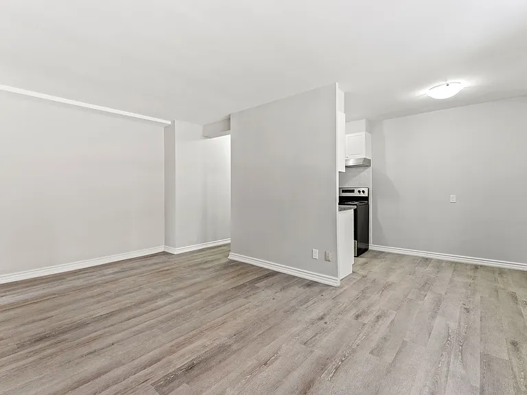 383 Princess Ave #1 — Photo 8
