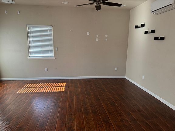 2nd image of 1577 Grass Valley Dr