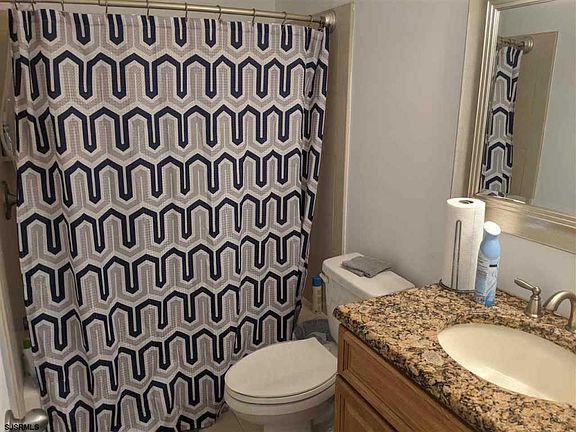 3rd image of 1521 Hamilton Ct #1521