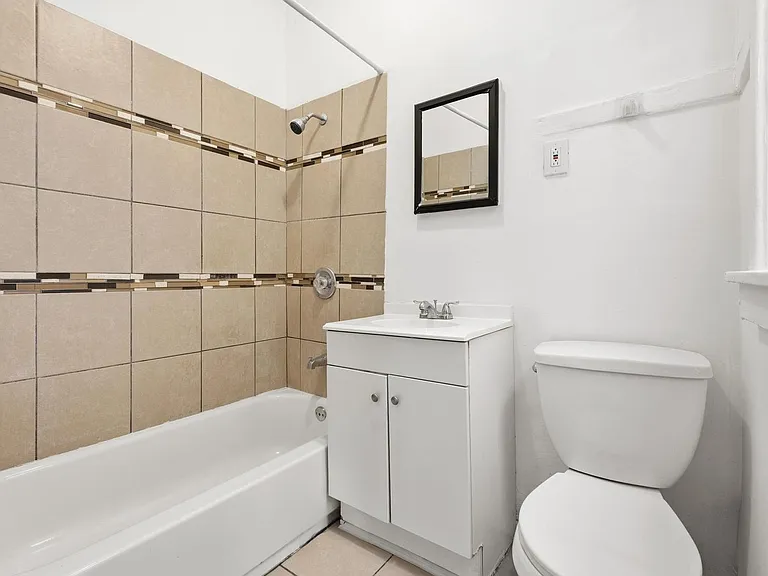 3748-3752 W Division St #3752-3W — Photo 10