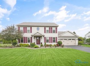 523 Streamview Dr, Perrysburg, OH 43551