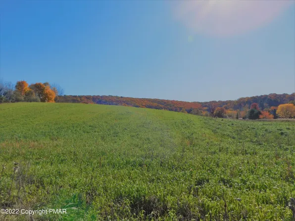 Penn Dr, Tamaqua, PA 18252