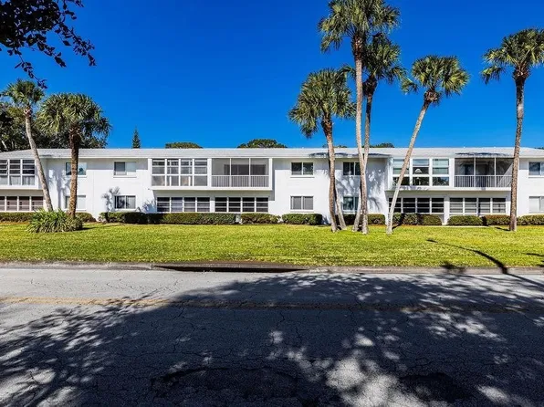 600 Royal Palm Blvd APT 2A, Vero Beach, FL 32960
