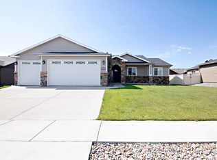 63 Augusta Cir, Gillette, WY 82718