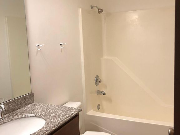 5th image of 217 Melissa Ct APT 7