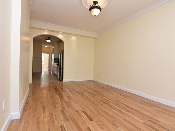 4th image of 373 W 126th St APT 3B