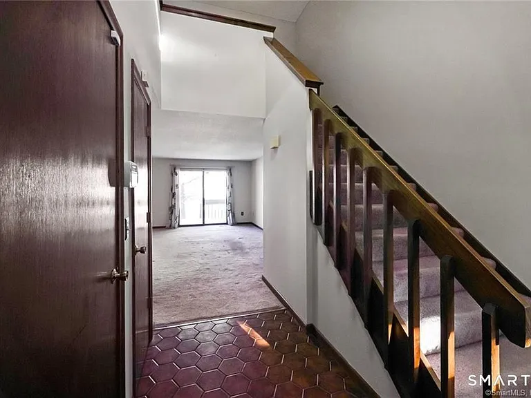 17 Oak Forest Dr #2 — Photo 19