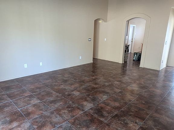 4th image of 2197 W Painted Sunset Cir