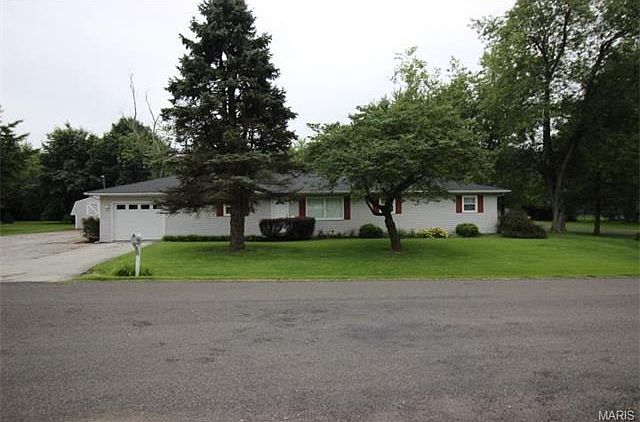 1st image of 109 Bauer Ln