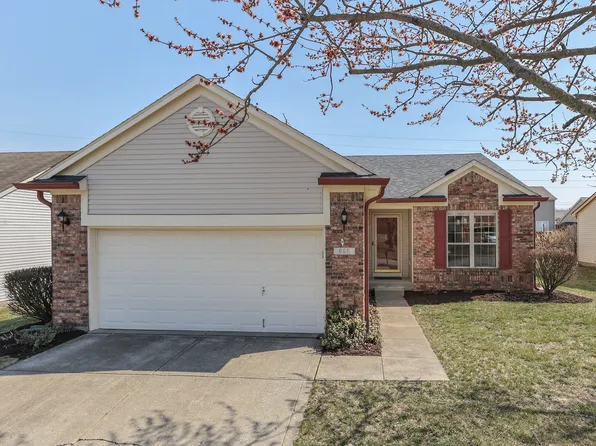 855 Queensgate Dr, Greenwood, IN 46143