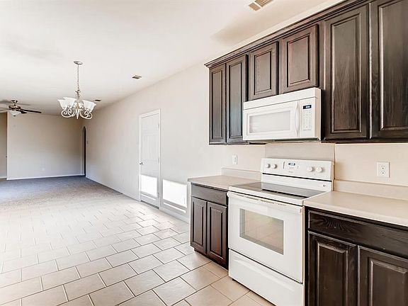 5th image of 2919 Tudor Ln
