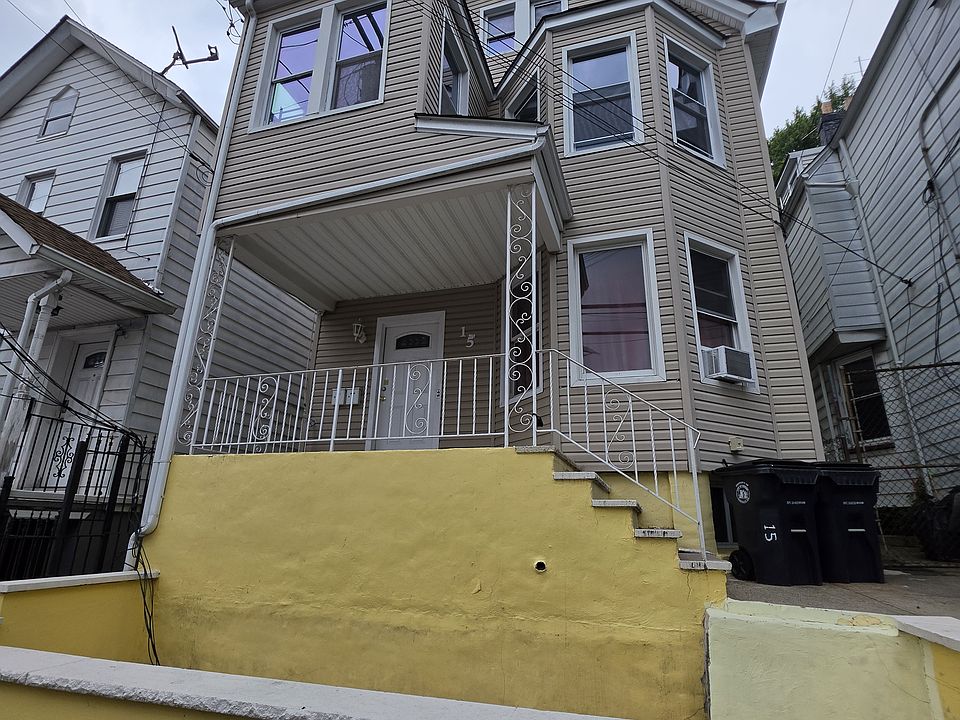 1st image of 15 Highland Ave #3