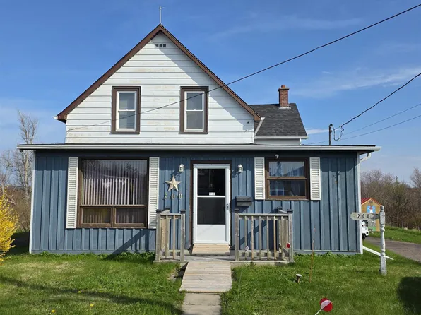 200 Maple Ave, Cape Breton, NS B1A 2J1