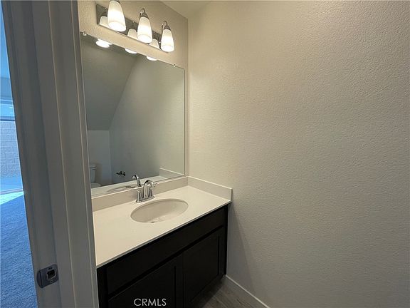 4th image of 135 Long Trail Ln