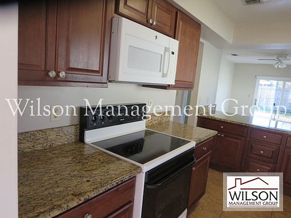 4th image of 1049 Martex Dr