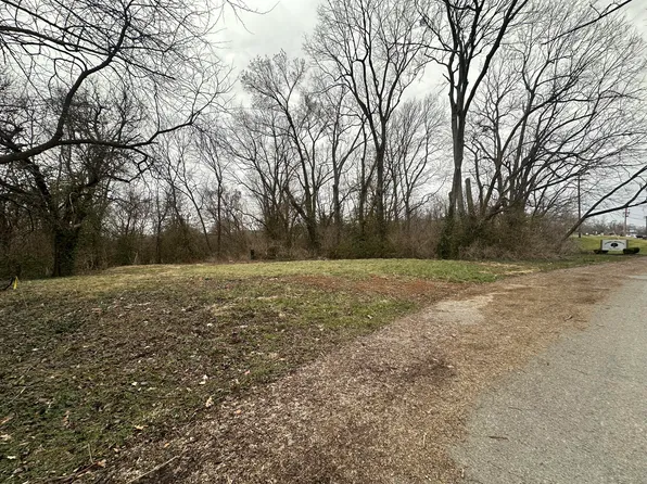 108 Preston Ct, Versailles, KY 40383