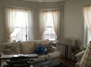 21 Glendale Ave FL 2ND, Providence, RI 02906