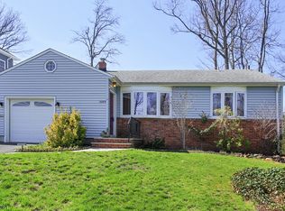 2089 Algonquin Dr, Scotch Plains, NJ 07076