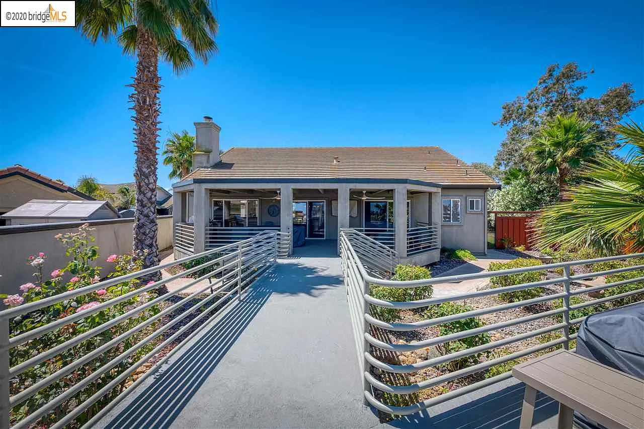 4003 Capstan Pl photo 1