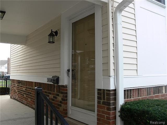 1st image of 42101 Roscommon Dr #281